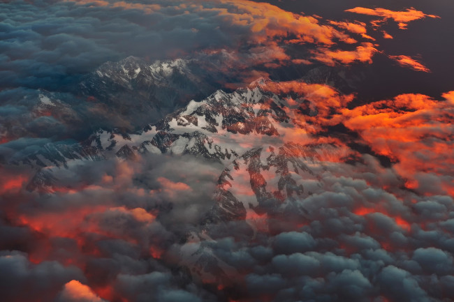 Обои картинки фото природа, горы, облака, утро, южные, альпы, остров, южный, новая, зеландия