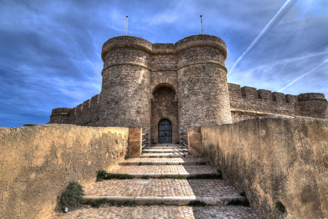 Обои картинки фото castillo de chinchilla, города, замки испании, бастион, лестница, замок