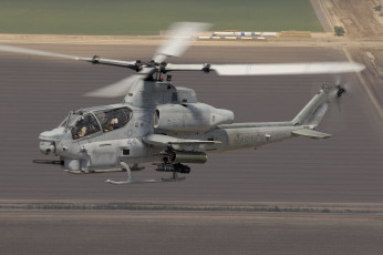 Картинка авиация вертолёты ударный вертолет bell ah-1z полет viper вайпер