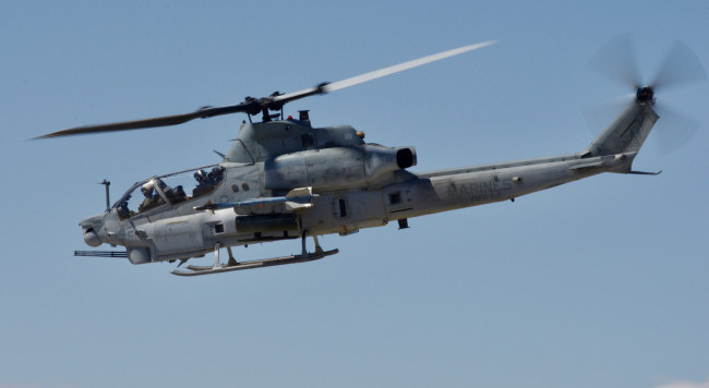 Обои картинки фото bell ah-1w super cobra, авиация, вертолёты, вертушка