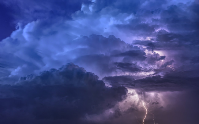 Обои картинки фото природа, молния,  гроза, облака, гроза, циклон, разряд
