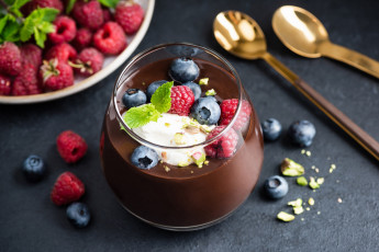 Картинка еда мороженое +десерты десерт шоколад ягоды