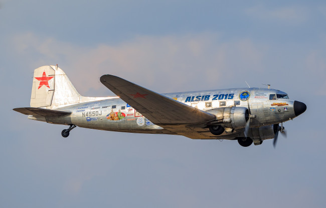 Обои картинки фото douglas c-47a, авиация, пассажирские самолёты, аэроплан