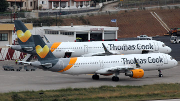 обоя airbus a321 airline thomas cook, авиация, пассажирские самолёты, самолеты, аэродром