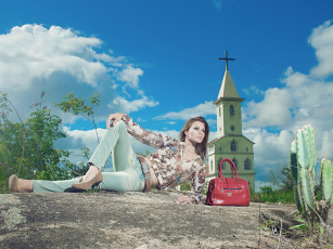 Картинка taynara+s +gargantini девушки +gargantini& 65279 джинсы сумка церковь кактус