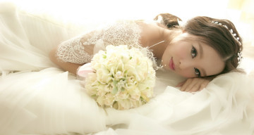 Картинка девушки -unsort+ азиатки невеста азиатка платье свадьба взгляд букет цветы