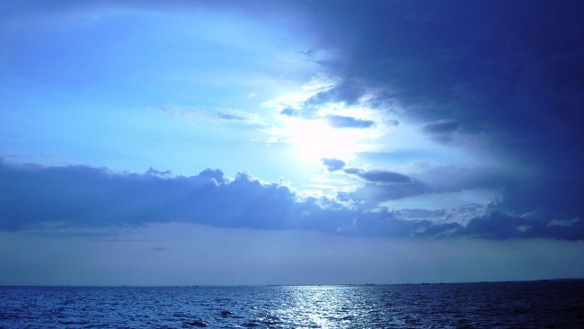 Обои картинки фото природа, моря, океаны, облака, небо, море