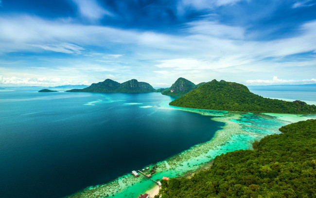 Обои картинки фото природа, тропики, горы, побережье, море, остров, малайзия, bohey, dulang, island