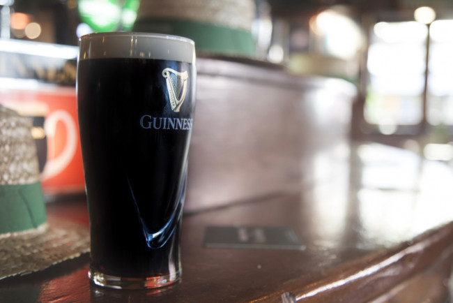 Обои картинки фото бренды, guinness, пиво