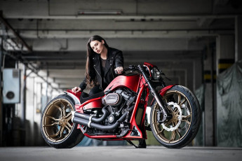Картинка мотоциклы мото+с+девушкой фон взгляд девушка