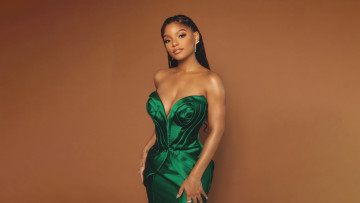 обоя halle bailey american actress, девушки, - брюнетки,  шатенки, хэлли, бейли, певица, актриса, halle, bailey, вeчeрнee, платьe