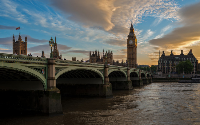 Обои картинки фото westminster bridge to big ben, города, лондон , великобритания, река, мост, башня, часы