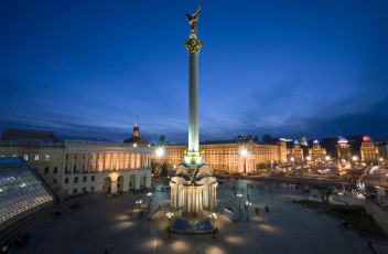 Картинка площадь независимости киев города украина ночь стела