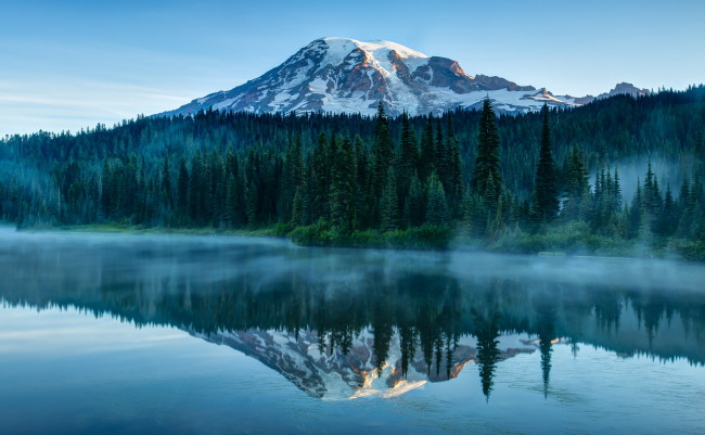 Обои картинки фото природа, реки, озера, озеро, горы, лес, отражение, туман
