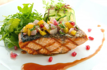 Картинка еда рыбные+блюда +с+морепродуктами рыба семга овощи соус