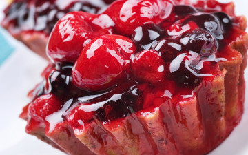 Картинка еда пирожные кексы печенье корзиночка ягоды
