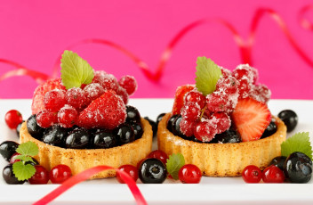 Картинка еда пирожные кексы печенье тарталетка ягоды