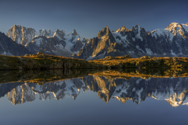 Обои картинки фото cheserey, lake, природа, реки, озера, french, alps, французские, альпы, озеро, горы, отражение