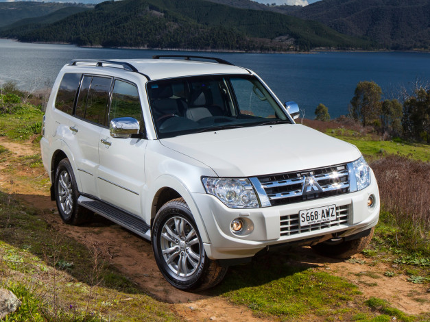 Обои картинки фото автомобили, mitsubishi, 5-door, pajero, au-spec, светлый