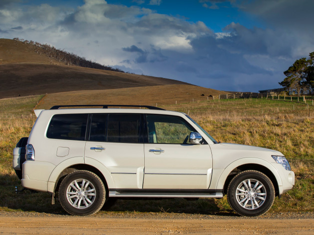 Обои картинки фото автомобили, mitsubishi, светлый, pajero, 5-door, au-spec