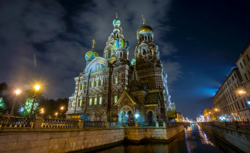 Картинка st +petersburg города санкт-петербург +петергоф+ россия храм река ночь