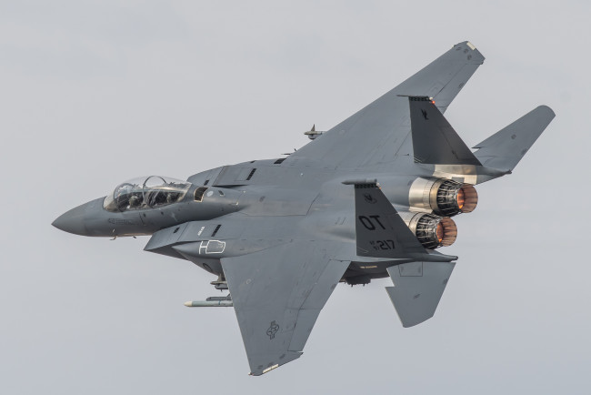 Обои картинки фото f-15e, авиация, боевые самолёты, истребитель