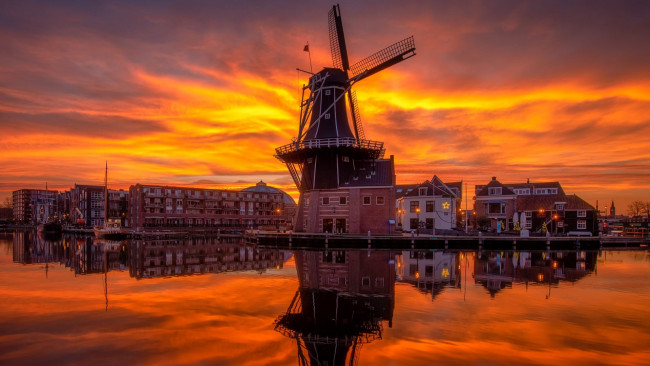 Обои картинки фото города, харлем , нидерланды, река, мельница, закат