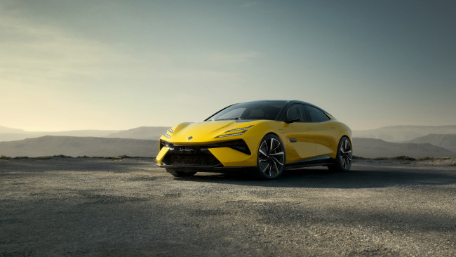 Обои картинки фото lotus emeya 2025, автомобили, lotus, emeya, желтый, электромобиль