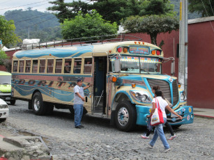 Картинка автомобили автобусы guatemalan bus by stephen rees гватемала школьный автобус