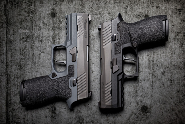 Обои картинки фото sig sauer p320 compact, оружие, пистолеты, ствол