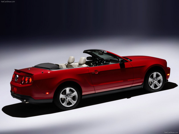 Обои картинки фото ford, mustang, convertible, 2010, автомобили