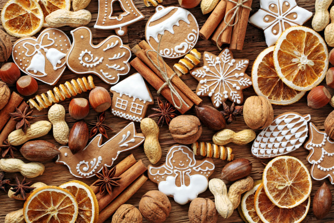 Обои картинки фото праздничные, угощения, орехи, печенье, корица, бадьян