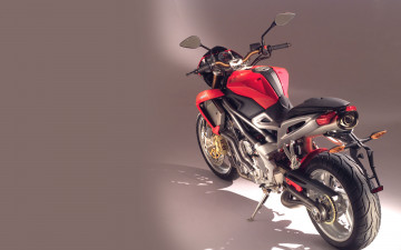 Картинка мотоциклы benelli tnt 1130