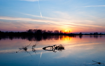 Картинка природа восходы закаты закат озеро коряга