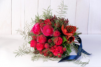 Картинка цветы букеты +композиции лента тюльпаны розы
