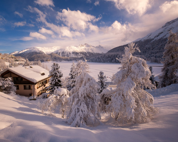 Обои картинки фото природа, зима, горы, озеро, снег, деревья