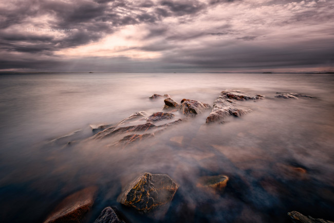 Обои картинки фото природа, побережье, море, камни, облака