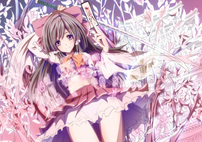 Обои картинки фото аниме, touhou, катана, оружие, цветы, улыбка, девушка, hakurei, reimu, merontomari, арт