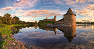 Картинка города дворцы замки крепости панорама отражение псков псковская+крепость