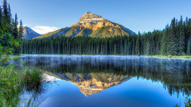 Обои картинки фото природа, реки, озера, канада, горы, лес, отражение
