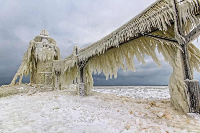 Обои картинки фото lake, michigan, природа, стихия, мороз, маяк, озеро, мичиган, лёд