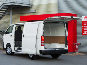 Картинка автомобили toyota au-spec lwb hiace van светлый 2011