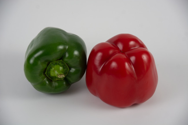 Обои картинки фото еда, перец, красный, зеленый