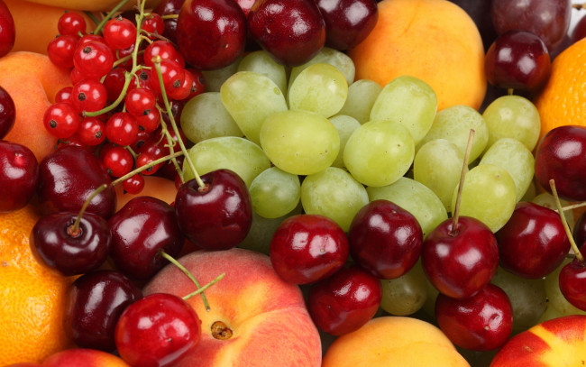 Обои картинки фото еда, фрукты,  ягоды, черешня, ягоды, виноград, персики