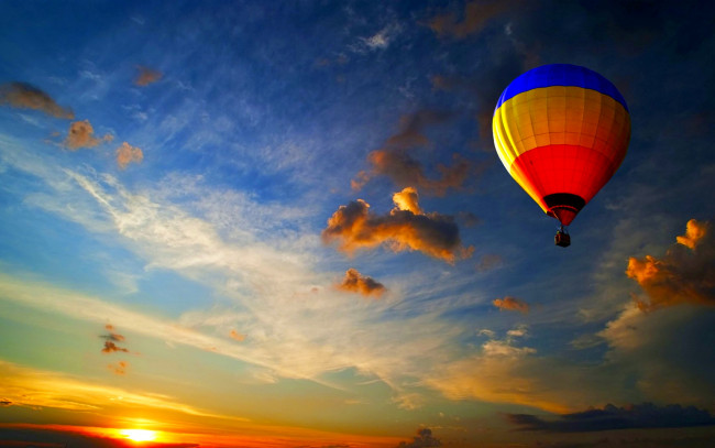 Обои картинки фото авиация, воздушные шары дирижабли, воздушный, шар, небо, краски, солнце, облака