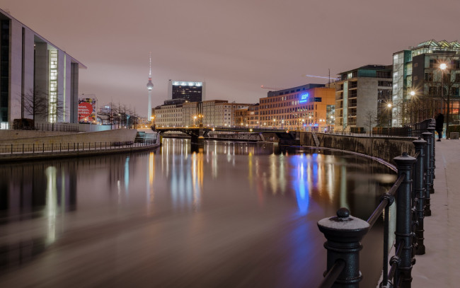 Обои картинки фото города, берлин , германия, река, набережная, вечер