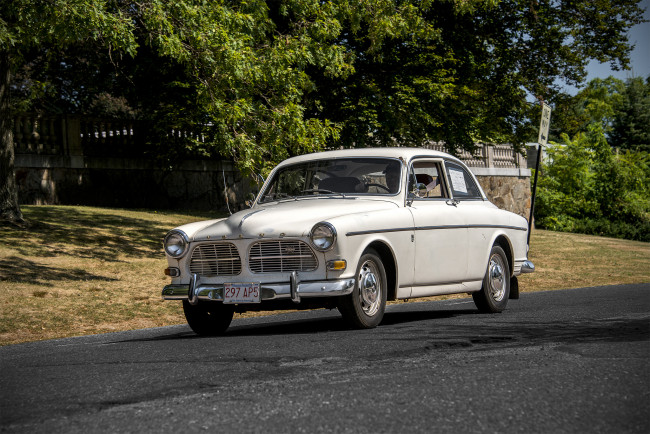 Обои картинки фото volvo amazon, автомобили, volvo, автошоу, выставка, автопробег