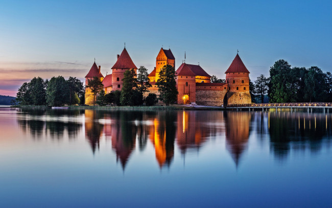 Обои картинки фото города, тракайский замок , литва, trakai, castle