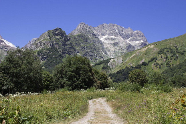 Обои картинки фото северный кавказ, природа, горы, северный, кавказ, россия, дорога, скалы