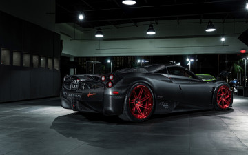 Картинка автомобили pagani